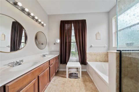 Casa en venta en Kissimmee, Florida, 4 dormitorios, 189.61 m2 № 2258369 - foto 16