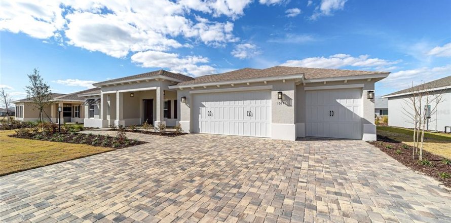 House in Ocala, Florida 2 bedrooms, 199.28 sq.m. № 2128733