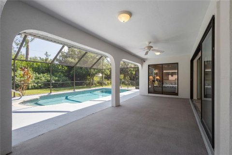 House in Port Charlotte, Florida 2 bedrooms, 128.58 sq.m. № 1851046 - photo 16