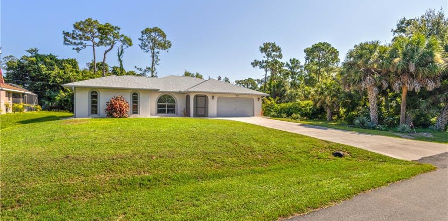 Casa en Port Charlotte, Florida 2 dormitorios, 128.58 m2 № 1851046
