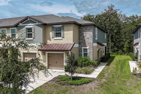 Touwnhouse à ANGELINE à Land O' Lakes, Floride 3 chambres, 166.02 m2 № 2339657