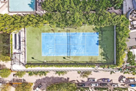 Condo in Miami, Florida, 1 bedroom  № 2146034 - photo 4