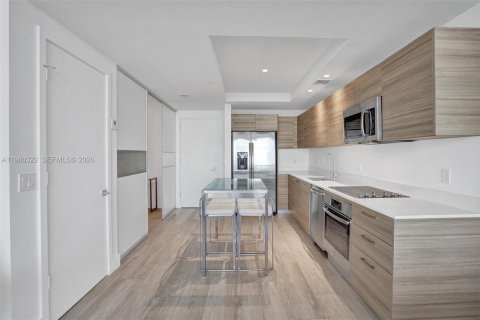 Condo in Miami, Florida, 1 bedroom  № 2146034 - photo 17