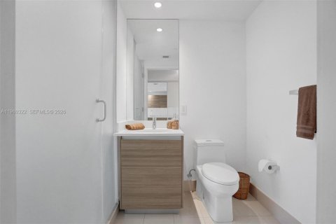 Condo in Miami, Florida, 1 bedroom  № 2146034 - photo 30