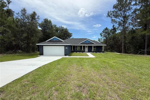House in Citrus Springs, Florida 3 bedrooms, 147.25 sq.m. № 1827032 - photo 1