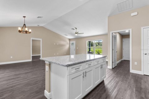 House in Citrus Springs, Florida 3 bedrooms, 147.25 sq.m. № 1827032 - photo 4