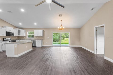 House in Citrus Springs, Florida 3 bedrooms, 147.25 sq.m. № 1827032 - photo 21