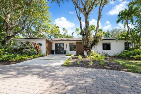 House in Palmetto Bay, Florida 4 bedrooms, 225.38 sq.m. № 2046510 - photo 5