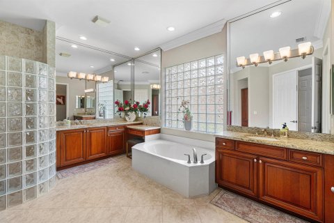 Villa ou maison à vendre à Boynton Beach, Floride: 3 chambres, 254.92 m2 № 2411356 - photo 24