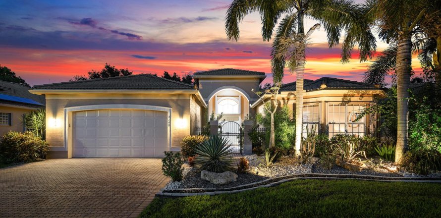 Villa ou maison à Boynton Beach, Floride 3 chambres, 254.92 m2 № 2411356