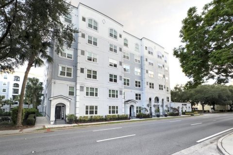 Condominio en venta en Orlando, Florida, 1 dormitorio, 61.97 m2 № 1858445 - foto 1