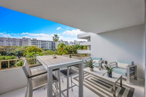 Copropriété à vendre à Key Biscayne, Floride: 2 chambres, 117.06 m2 № 1995273 - photo 16