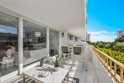 Copropriété à vendre à Key Biscayne, Floride: 2 chambres, 117.06 m2 № 1995273 - photo 15