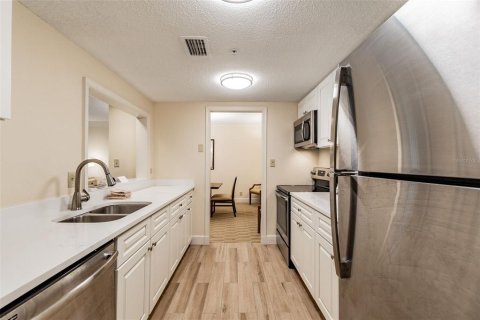 Copropriété à vendre à Palm Harbor, Floride: 2 chambres, 154.22 m2 № 1010233 - photo 22