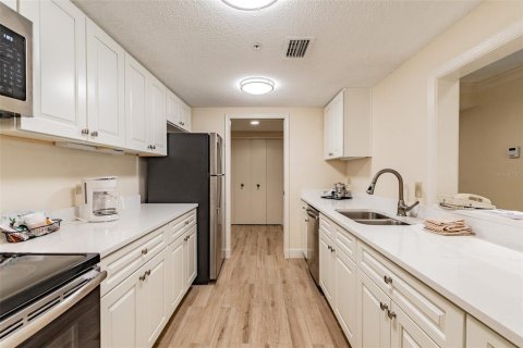 Copropriété à vendre à Palm Harbor, Floride: 2 chambres, 154.22 m2 № 1010233 - photo 20