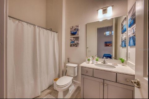House in Orlando, Florida 11 bedrooms, 458.75 sq.m. № 1751419 - photo 24