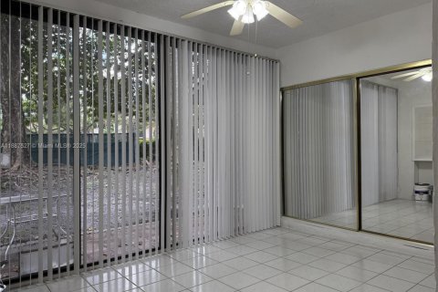 Снять в аренду кондоминиум в Коконат Крик, Флорида 2 спальни, 88.72м2, № 2018818 - фото 18