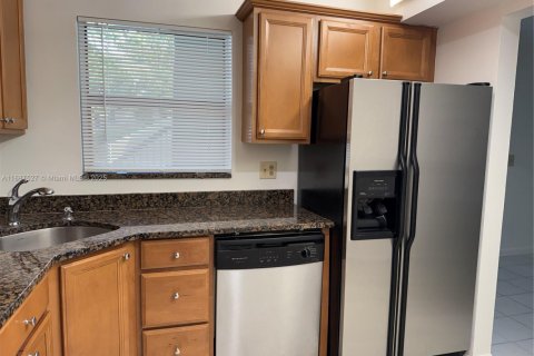 Снять в аренду кондоминиум в Коконат Крик, Флорида 2 спальни, 88.72м2, № 2018818 - фото 6