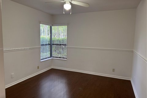 Снять в аренду кондоминиум в Коконат Крик, Флорида 2 спальни, 88.72м2, № 2018818 - фото 12