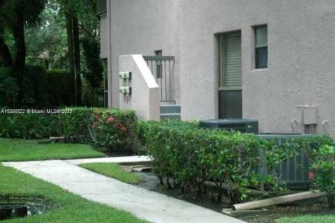 Снять в аренду кондоминиум в Коконат Крик, Флорида 2 спальни, 88.72м2, № 2018818 - фото 3