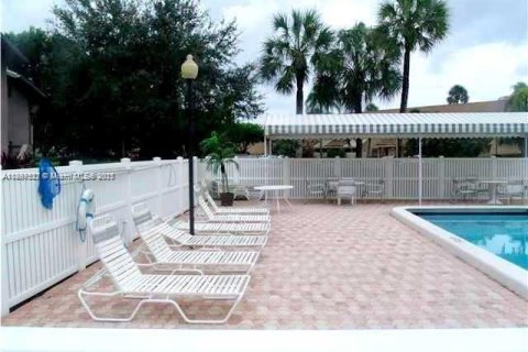 Снять в аренду кондоминиум в Коконат Крик, Флорида 2 спальни, 88.72м2, № 2018818 - фото 20