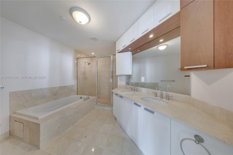 Condo in Aventura, Florida, 3 bedrooms  № 2171895 - photo 9