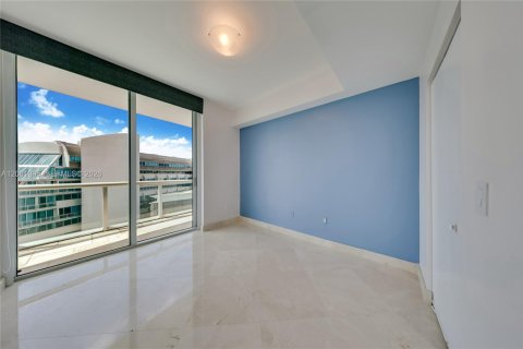 Condo in Aventura, Florida, 3 bedrooms  № 2171895 - photo 13