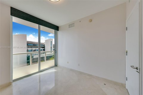 Condo in Aventura, Florida, 3 bedrooms  № 2171895 - photo 15
