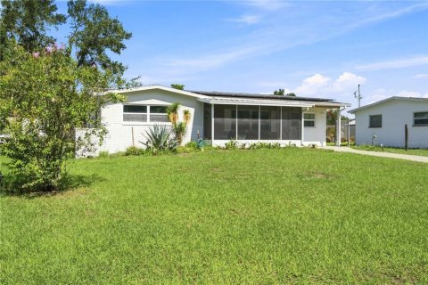 House in Beverly Hills, Florida 3 bedrooms, 127.83 sq.m. № 2360349