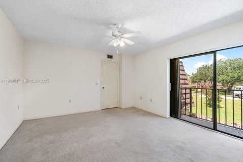 Купить таунхаус в Юпитер, Флорида 2 спальни, 110.37м2, № 1992541 - фото 22