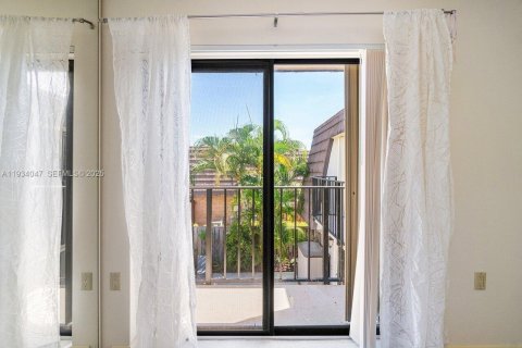 Купить таунхаус в Юпитер, Флорида 2 спальни, 110.37м2, № 1992541 - фото 20