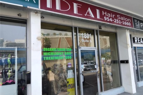 Купить коммерческую недвижимость в Халландейл-Бич, Флорида № 1958830 - фото 25