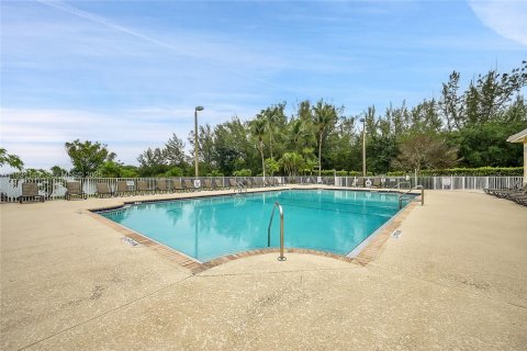 Townhouse in Deerfield Beach, Florida 3 bedrooms, 128.76 sq.m. № 1989556 - photo 28