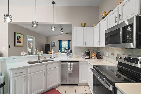 House in Leesburg, Florida 3 bedrooms, 172.89 sq.m. № 1802992 - photo 13