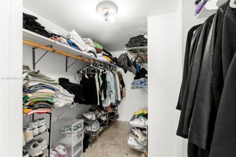 Condo in Aventura, Florida, 2 bedrooms  № 2038816 - photo 14