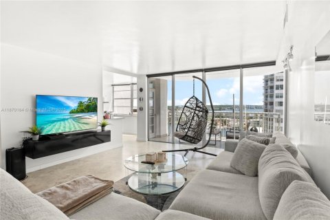 Condo in Aventura, Florida, 2 bedrooms  № 2038816 - photo 7