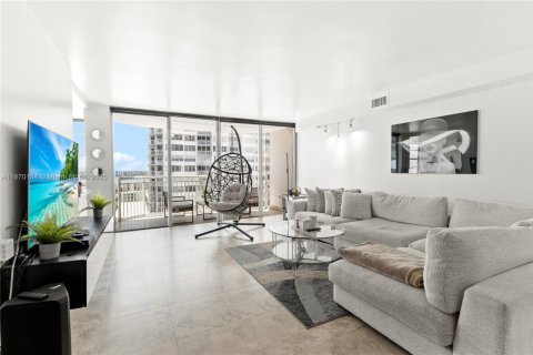 Condo in Aventura, Florida, 2 bedrooms  № 2038816 - photo 6