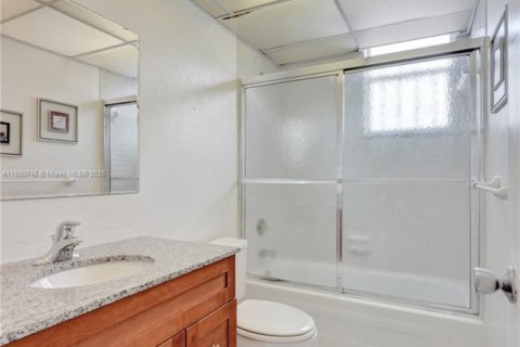 Copropriété à vendre à Dania Beach, Floride: 2 chambres, 99.41 m2 № 1944324 - photo 13