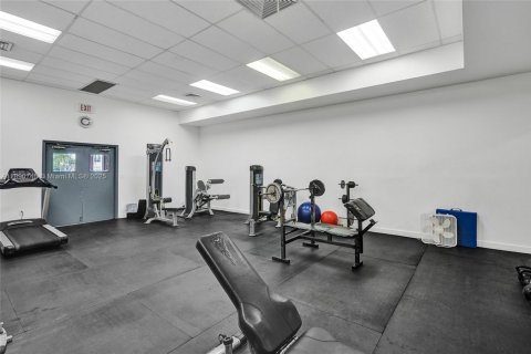 Copropriété à vendre à Dania Beach, Floride: 2 chambres, 99.41 m2 № 1944324 - photo 29