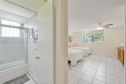 Copropriété à vendre à Dania Beach, Floride: 2 chambres, 99.41 m2 № 1944324 - photo 15