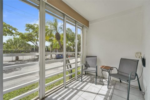 Copropriété à vendre à Dania Beach, Floride: 2 chambres, 99.41 m2 № 1944324 - photo 24