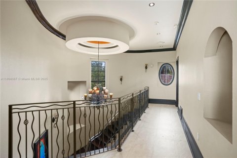 House in Miami, Florida 6 bedrooms, 710.61 sq.m. № 1689358 - photo 28