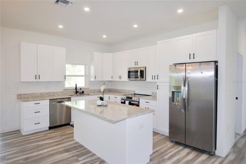House in Sebring, Florida 3 bedrooms, 144 sq.m. № 1757943 - photo 8