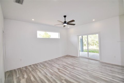 House in Sebring, Florida 3 bedrooms, 144 sq.m. № 1757943 - photo 14