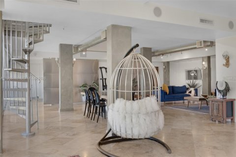 Снять в аренду кондоминиум в Майами, Флорида 4 спальни, 300.26м2, № 2081306 - фото 3