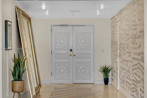 Снять в аренду кондоминиум в Майами, Флорида 4 спальни, 300.26м2, № 2081306 - фото 12