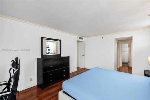Condominio en venta en Miami Beach, Florida, 2 dormitorios, 150.41 m2 № 1979447 - foto 21