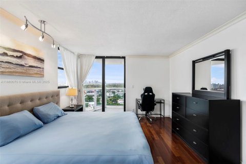Condominio en venta en Miami Beach, Florida, 2 dormitorios, 150.41 m2 № 1979447 - foto 20