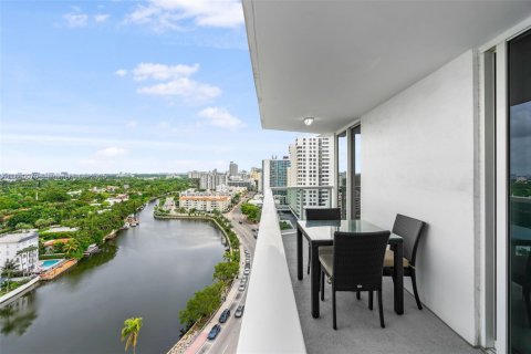 Condominio en venta en Miami Beach, Florida, 2 dormitorios, 150.41 m2 № 1979447 - foto 18