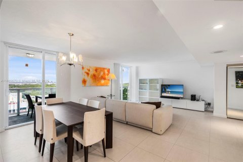 Condominio en venta en Miami Beach, Florida, 2 dormitorios, 150.41 m2 № 1979447 - foto 4